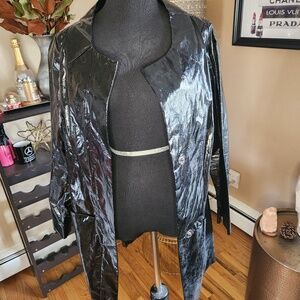 Patent lightweight walking coat